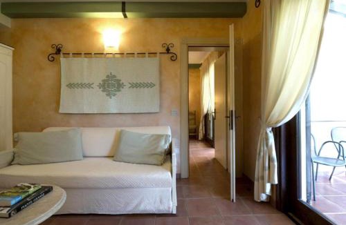 Pula Apartment | Tranquil Lantana Resort 2 Bedroom Apartments Sleeps 7 persons
