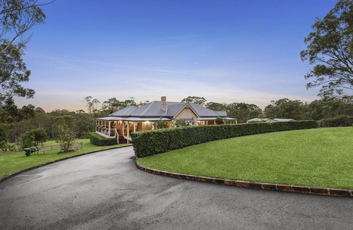 Sydney House | Tranquil Retreat-Scenic Views house in Grose Vale