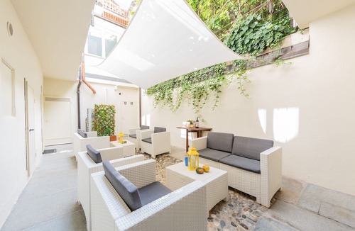 Langhe and Roero Apartment | TrifulHouse Holiday Apartments, Unit 3. Alba historical city center