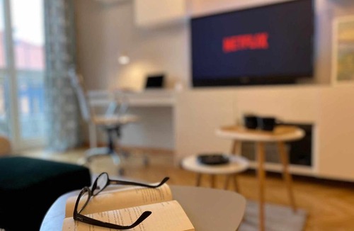 Cit Turin Apartment | Urban Jungle apt - Self Check-in, Metro, Train