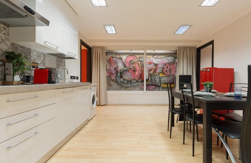 Ripamonti Corvetto Apartment | Urban Loft with pool table - M3 and Train station - Duomo in 10 min
