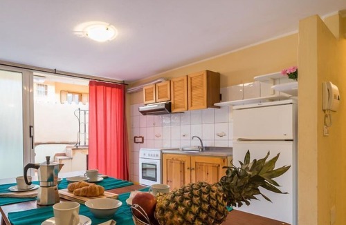 Cala Gonone House | Vacation home Casa Limoni in Cala Gonone - 11 persons, 4 bedrooms