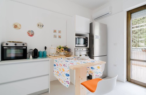 Rivabella House | Vacation Home 'Karma' with Sea View and Air Conditioning