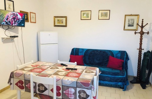 Lido Marini Apartment | Vacation Home LOLITA 4 to 6 places