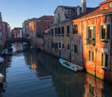 San Polo Apartment | Venice Romantic Home