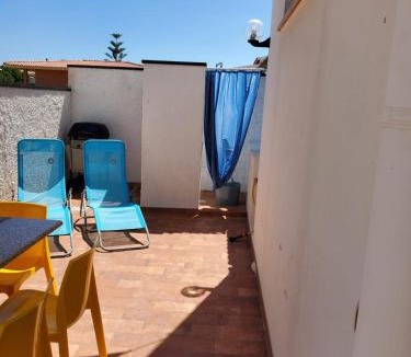 San Giovanni Apartment | Veranda Privata e BBQ -Comfort Moderno per 4 La Caletta