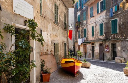 Old Town Apartment | Vico della Ronda Studio Apartment