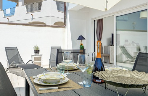 Baia Caddinas Villa | Villa 'Ada' Independent with Wi-Fi and Air Conditioning