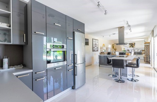 La Crau House | Villa between Provençal hills and Mediterranean sea