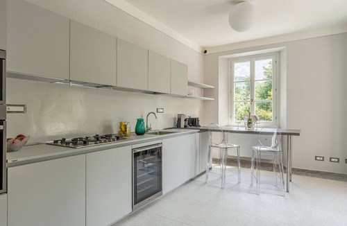 Bagni di Lucca Villa | Villa 'Brecht' with Private Terrace, Wi-Fi and Air Conditioning