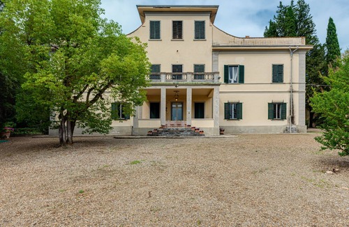 Empoli Villa | Villa 'Bruschetti' with private pool, Wi-Fi and air conditioning