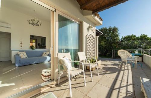 Terra Mala House | Villa Daisy