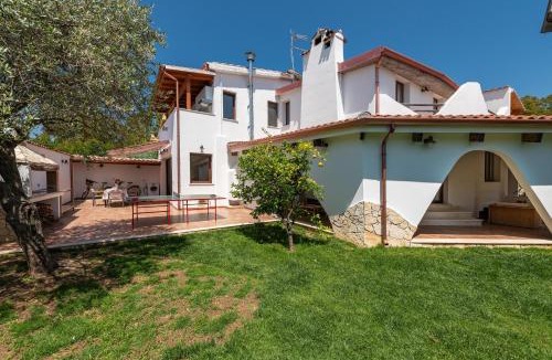 Torre degli Ulivi House | Villa Eleonora Residence App to 1