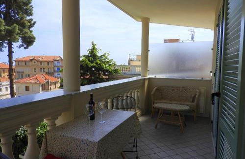 Ospedaletti Apartment | Villa Emma