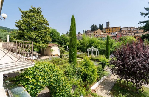 Mologno Villa | * Villa Fiorentina - Private Oasis in Barga Town