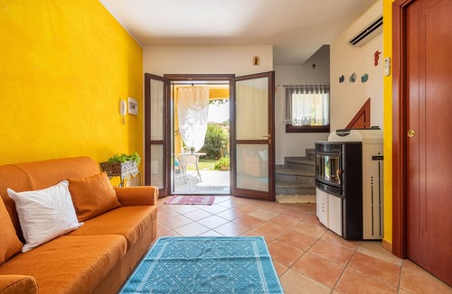 Castiadas Villa | "Villa Ginny e Clari" with Mountain View, Terrace & A/C