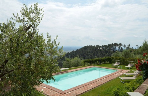 Castelvecchio Villa | Villa in Castelvecchio with 3 bedrooms sleeps 6