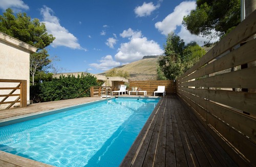 Castelluzzo Villa | Villa Paradiso, A Villa with private Swimming Pool in Castelluzzo.