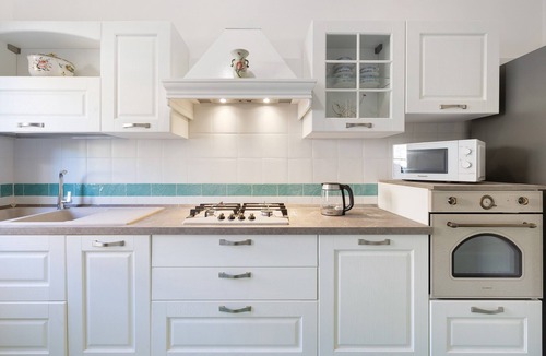 Savona Villa | Villa "Pratolina" with Private Terrace, Balcony & Wi-Fi