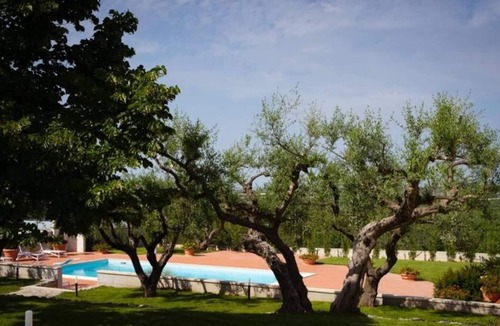 Turi Villa | Villa "Resta with Pool and Spa", Sea View & Wi-Fi
