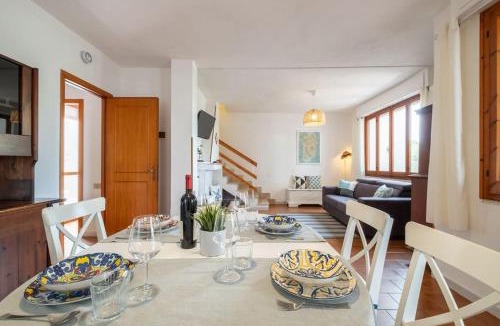 S'oru e Mari Villa | Villa Sant'Andrea 180m to the Sea- Privat Parking-Netflix-Self Check in