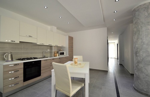 Alcamo Villa | Villa "White" with Private Pool, Terrace & Wi-Fi