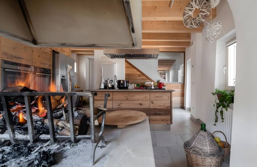 Follina Apartment | 'Vitis Vinifera Room' with Shared Garden and Wi-Fi