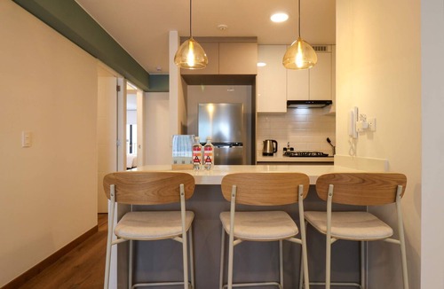 Leuro Apartment | w Group-friendly 3BR w Balcony in Miraflores
