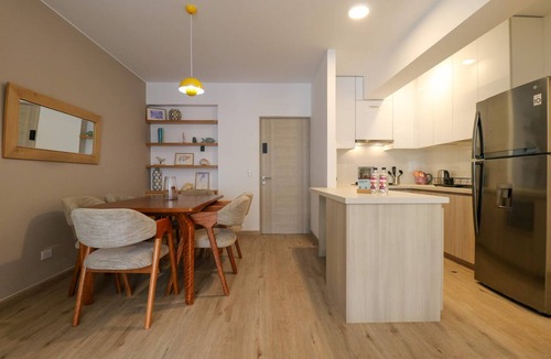 Armendariz Apartment | w Refined Cozy 2BR w Balcony in Miraflores