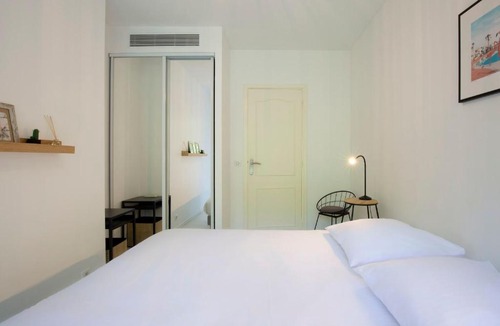 California - Pezou Apartment | WE CANNES ! Exceptional 4 rooms apartment Cannes Center swimming pool