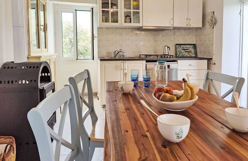 Valloria House | Wonderful private villa for 5 people with WIFI, pool, TV, patio and pets allowed