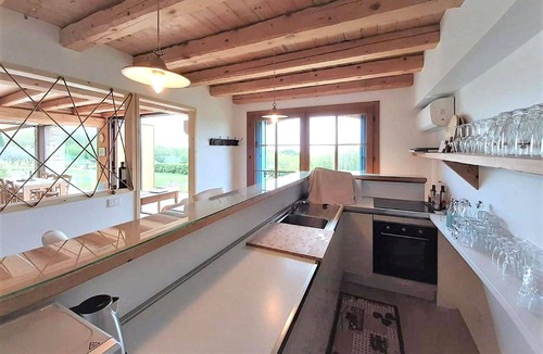 Venegazzu Villa | Wonderful private villa with hot tub, private pool, WIFI, sauna, A/C, TV and pets allowed