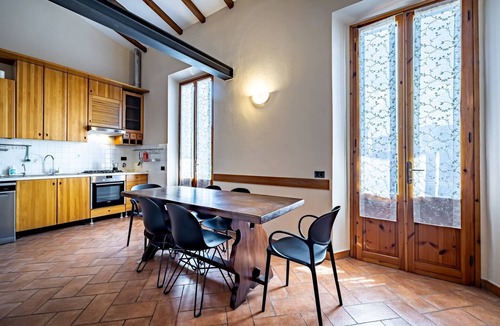 Gavinana Apartment | YiD Florentine Charm & Comfort