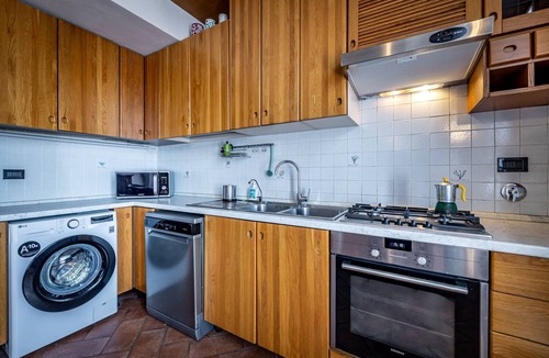 Gavinana Apartment | YiD Florentine Charm & Comfort