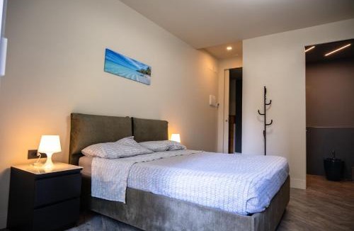 Quartiere XXII Collatino House | zampieri house camera blu