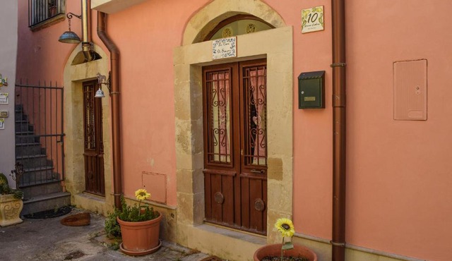 1 Bedroom Beautiful Home In Palazzolo Acreide