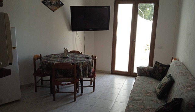 1 minute from train and bus station Bright apartment with terrace