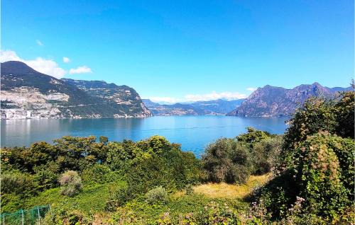 2 Bedroom Gorgeous Apartment In Monte Isola
