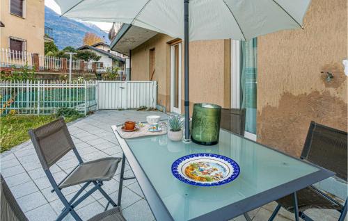 2 Bedroom Lovely Apartment In Chatillon