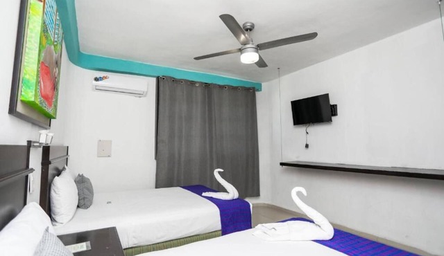 4 Bright & Relaxing Rooms w/Free Parking | Ideal for Cancun Adventures