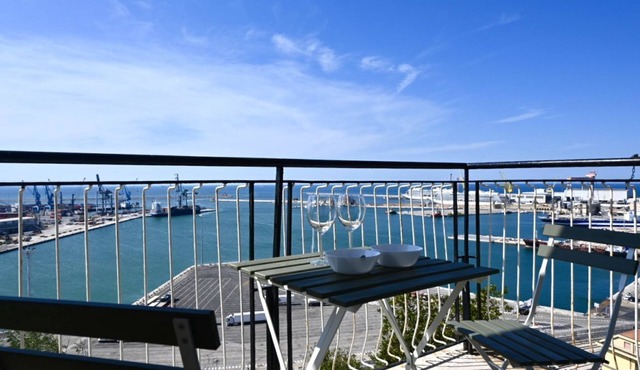 A40 - Ancona, elegant two-room apartment with a view