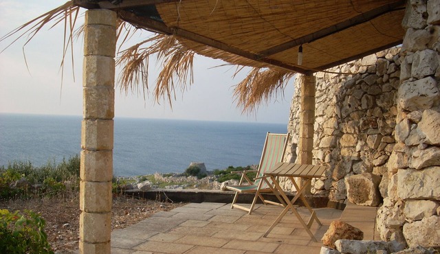 Ancient pajara, 100 meters to the sea with private diasa, with splendid sea views