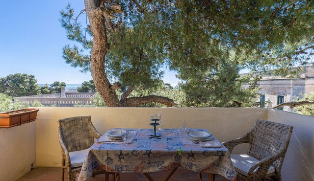 Apartment 'Bouganville' with Sea View, Wi-Fi and Air Conditioning
