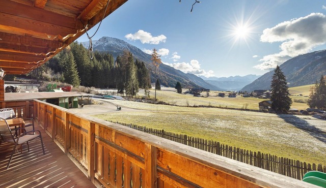 Apartment "Burgerhof Dolomiten" with Mountain View, Large Private Terrace and Wi-Fi