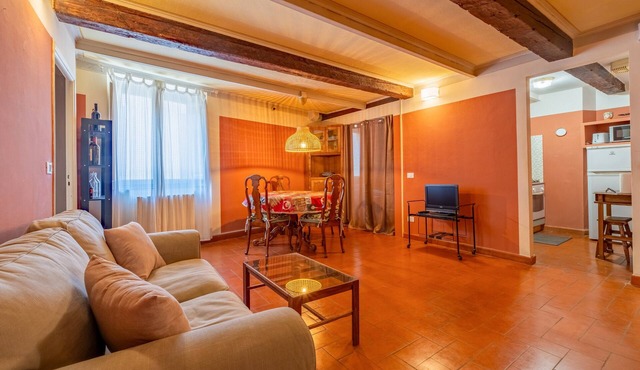 Apartment 'Federico - In Pieno Centro' with Wi-Fi and Air Conditioning