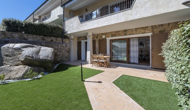 Apartment 'Flat Arcipelago' with Shared Pool, Wi-Fi and Air Conditioning
