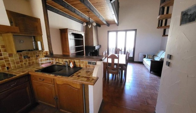 Apartment 'Le Colombera - Ideal for Sports Enthusiasts' with Mountain View and Balcony