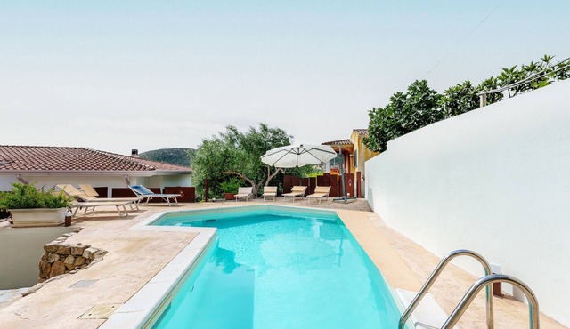 Apartment 'Sa Murta Bianca' with Mountain View, Wi-Fi, and Air Conditioning