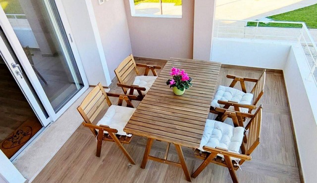Apartment 'Seaview' with Sea View, Wi-Fi and Air Conditioning