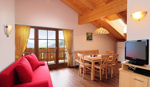Apartment "Steierhof Bergzauber" with Mountain View, Shared Garden & Wi-Fi